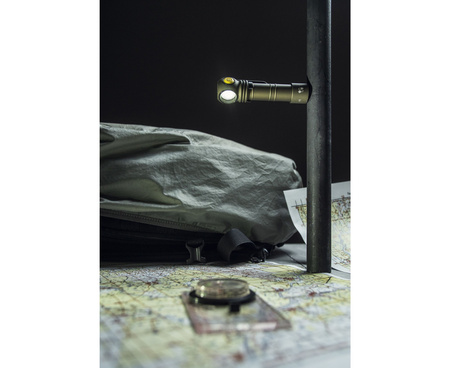 Latarka czołowa Armytek Wizard C2 Pro Magnet USB Olive White