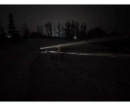 Latarka szperacz Armytek Barracuda Pro