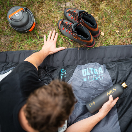 ŚPIWÓR ULTRA LIGHT CZARNO-MIĘTOWY NILS CAMP
