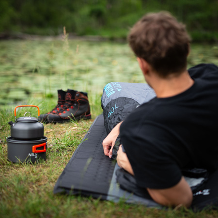 ŚPIWÓR ULTRA LIGHT CZARNO-MIĘTOWY NILS CAMP